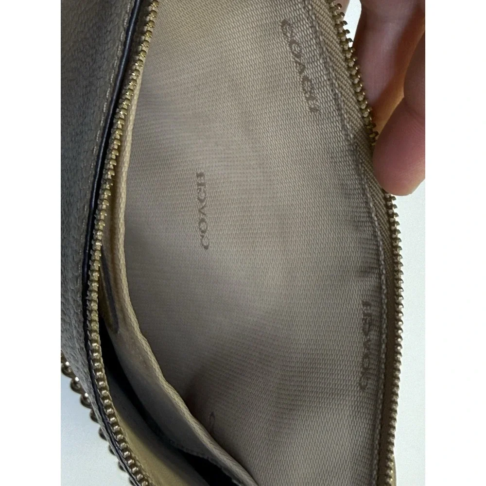 Coach Convertible Leather Tan Pebbled Cross Body Bag Purse w/Gold Chain Accent